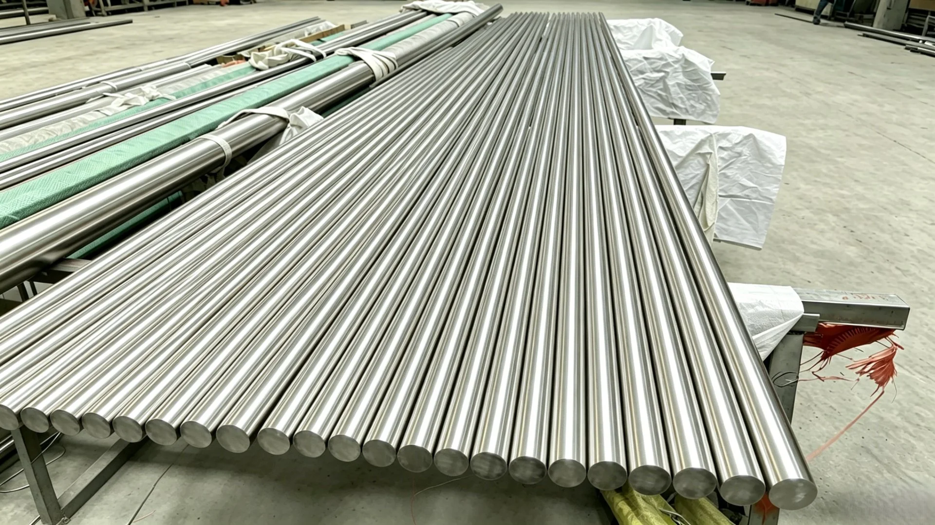 Nickel alloy bars
